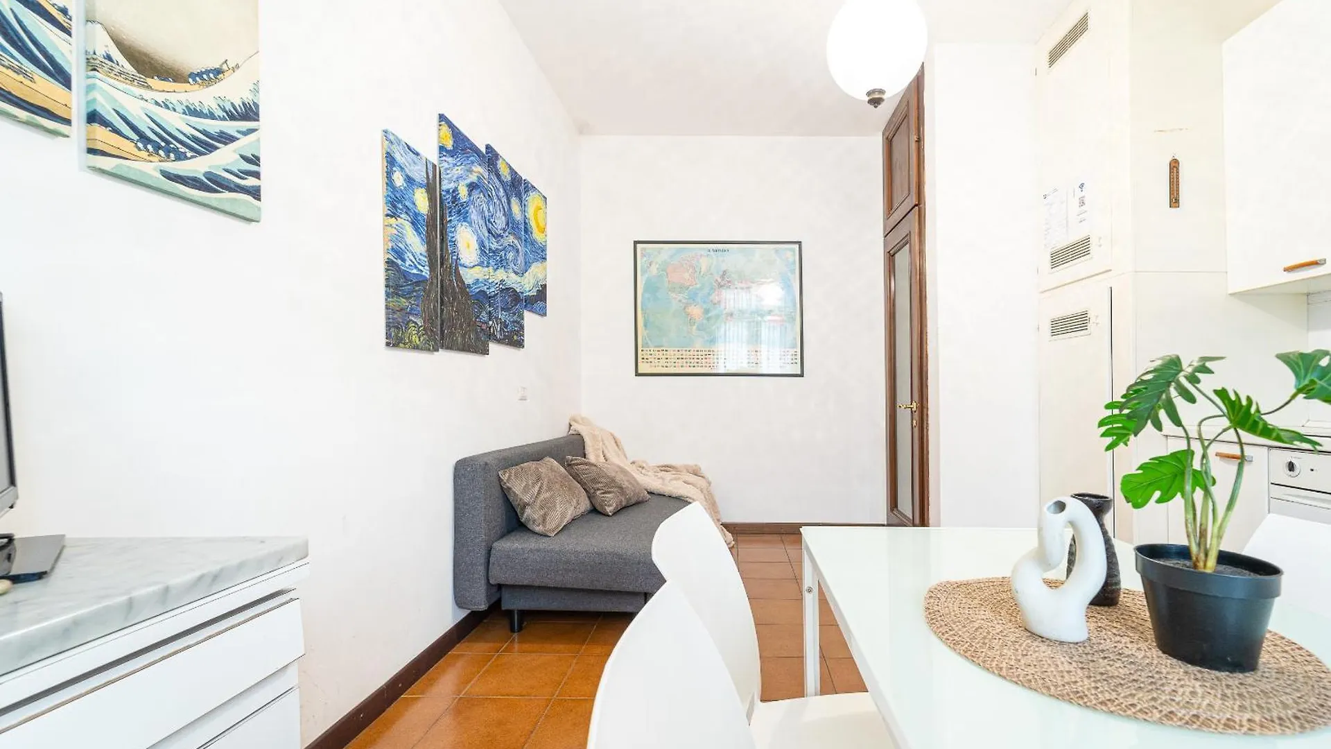 Easy Central Apartment - Milano Porta Romana Italy