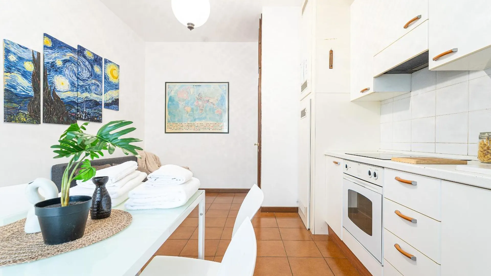 Easy Central Apartment - Milano Porta Romana Italy