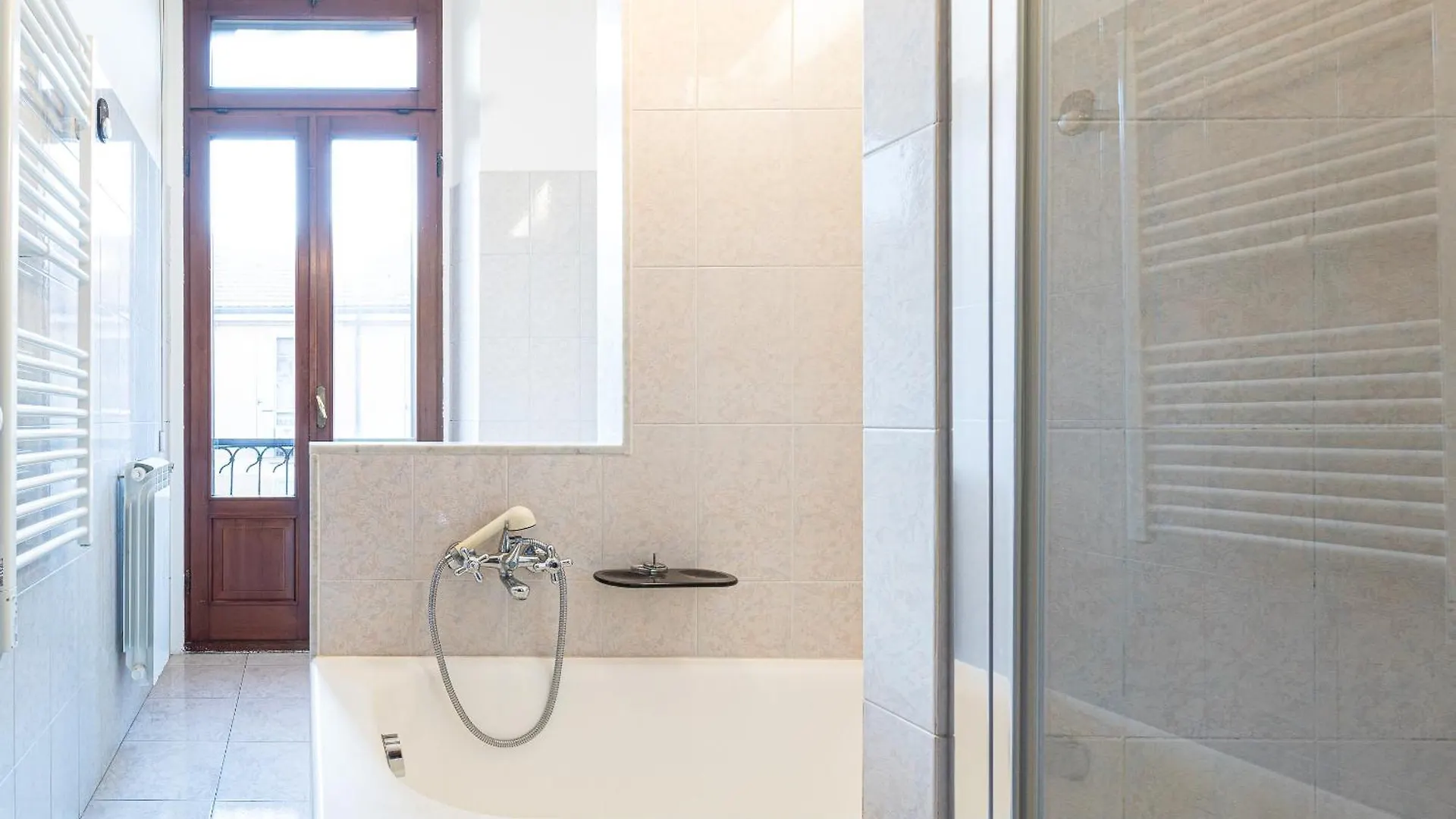 Easy Central Apartment - Milano Porta Romana Italy